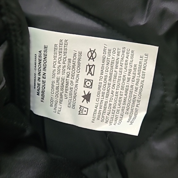 NIKE WOMEN SPORTWEAR ESSENTIAL QUILT JACKET - Picture 6 of 10